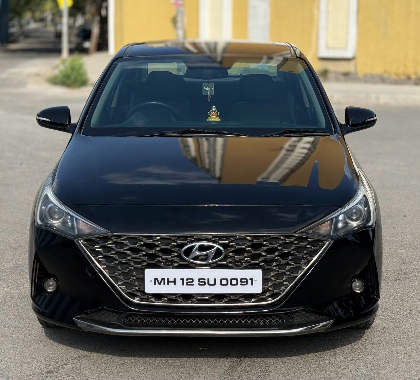Verna SX Auto Black